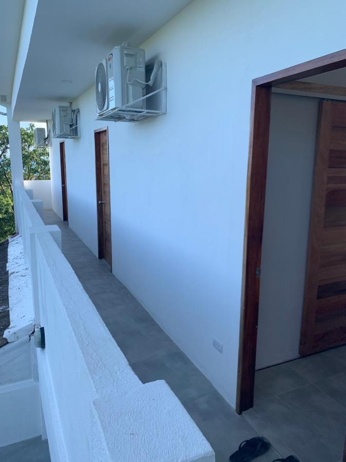 Hotel Crown Malapascua Esterno foto